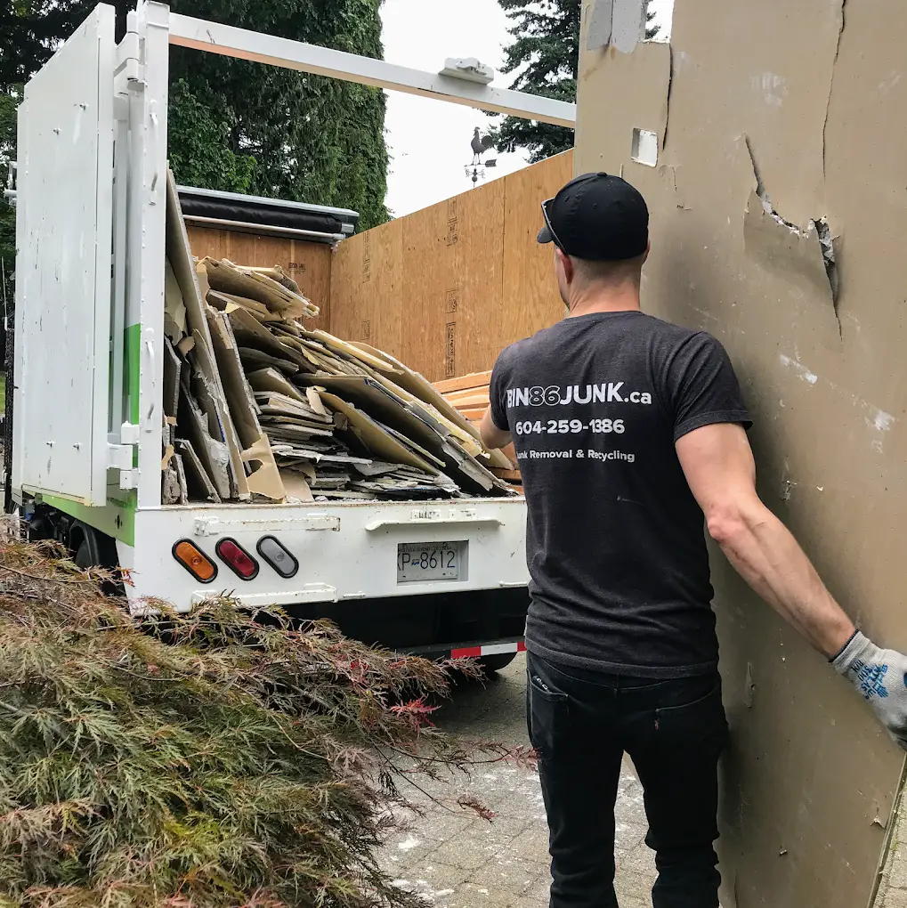 BIN86JUNK Removal Vancouver